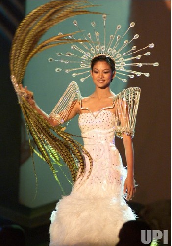 MISS UNIVERSEPHILIPPINES 5 NATIONAL COSTUMES WE ADMIRE 2 Filipino culture